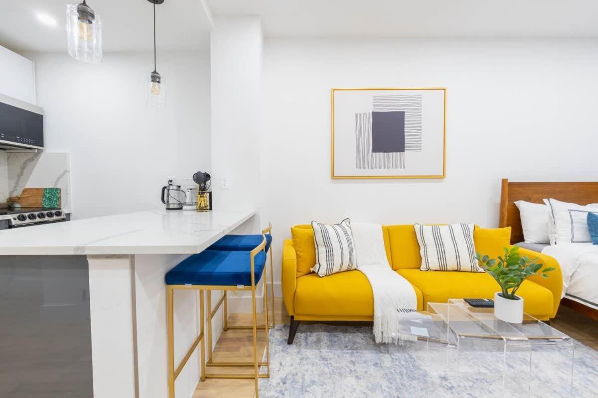 1597-1 Large In The Unit Prime Ues * Nova York