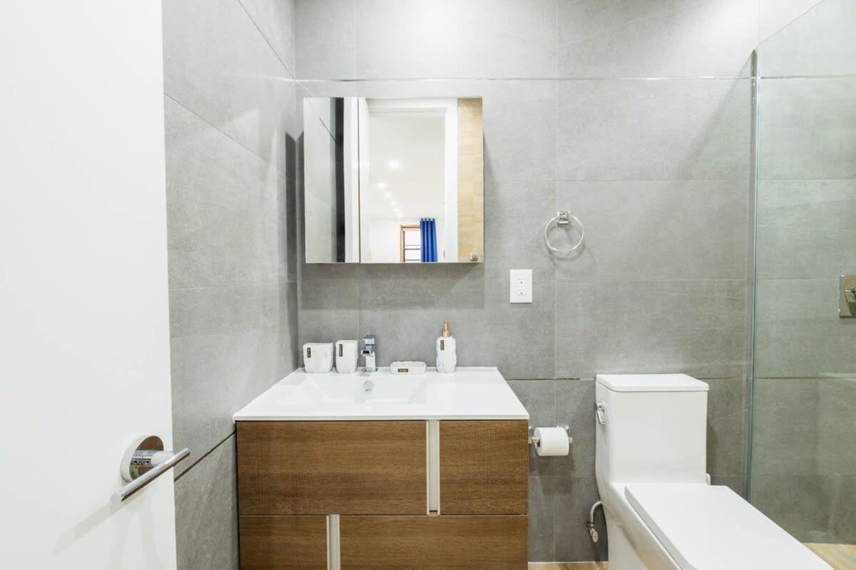 Apartamento 1597-1 Large In The Unit Prime Ues Nova York